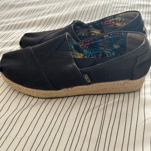 Black Bobs wedge